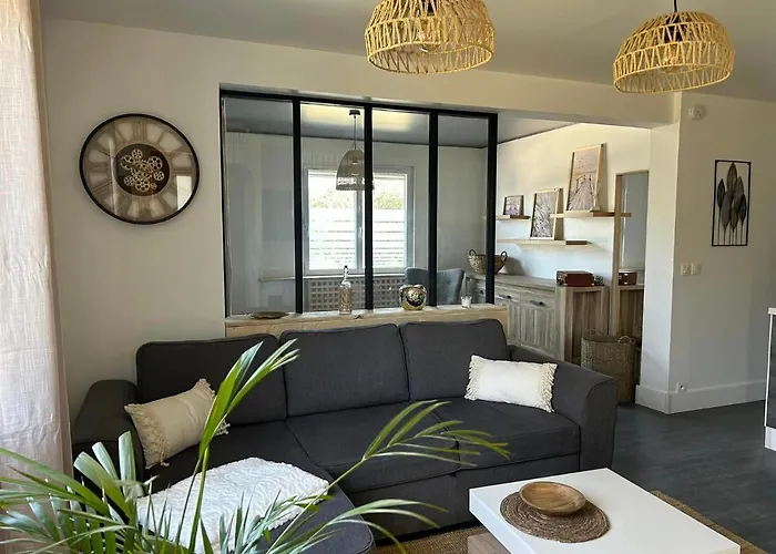 La Salamandre De L Olivier - Le Laurier * Aubignosc